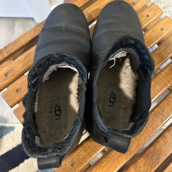UGG Women's Bonham Ankle Boot Black Leather size 8 - Picture 6 of 9